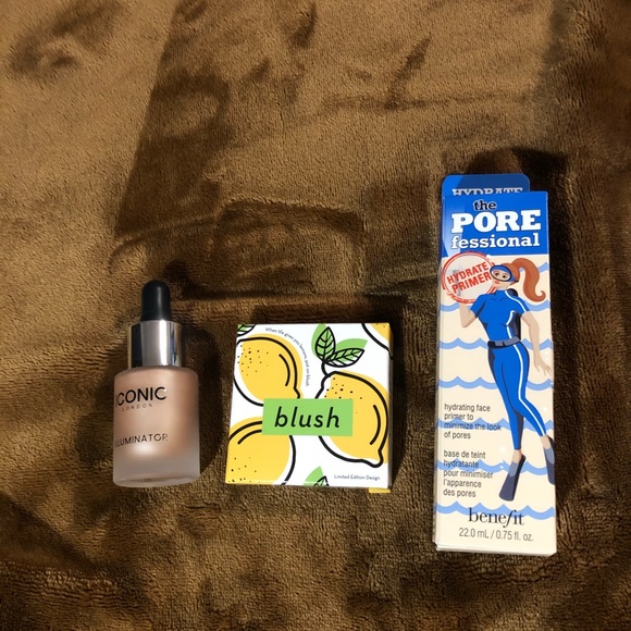 Makeup bundle - Picture 2 of 2